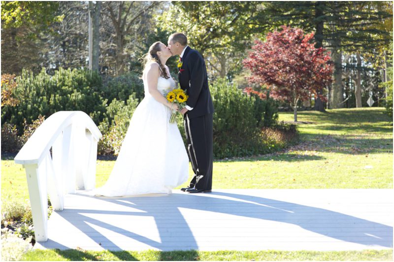 Fall bridal portraits at Pineland Farms