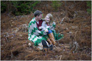 engagement photos in the Maine woods