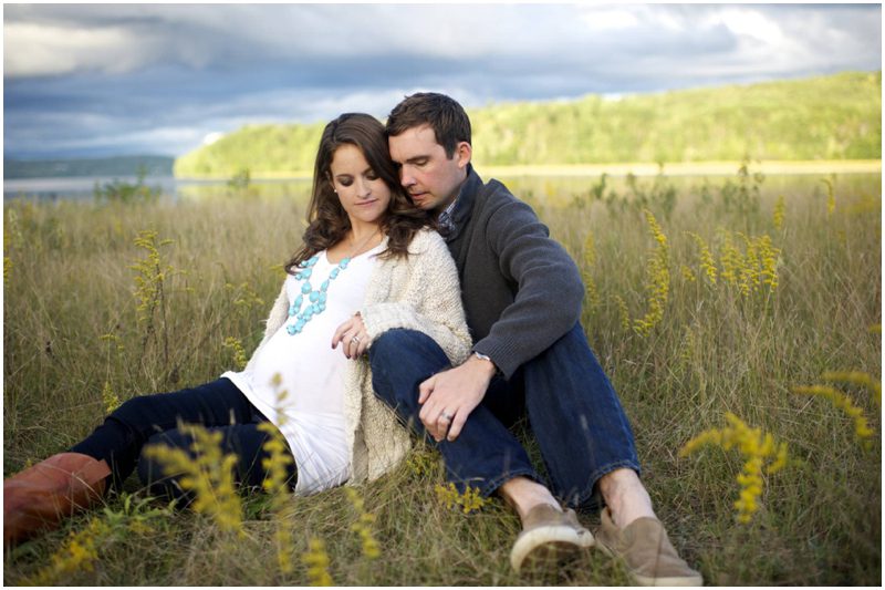 Fall maternity portraits in a field in Maine